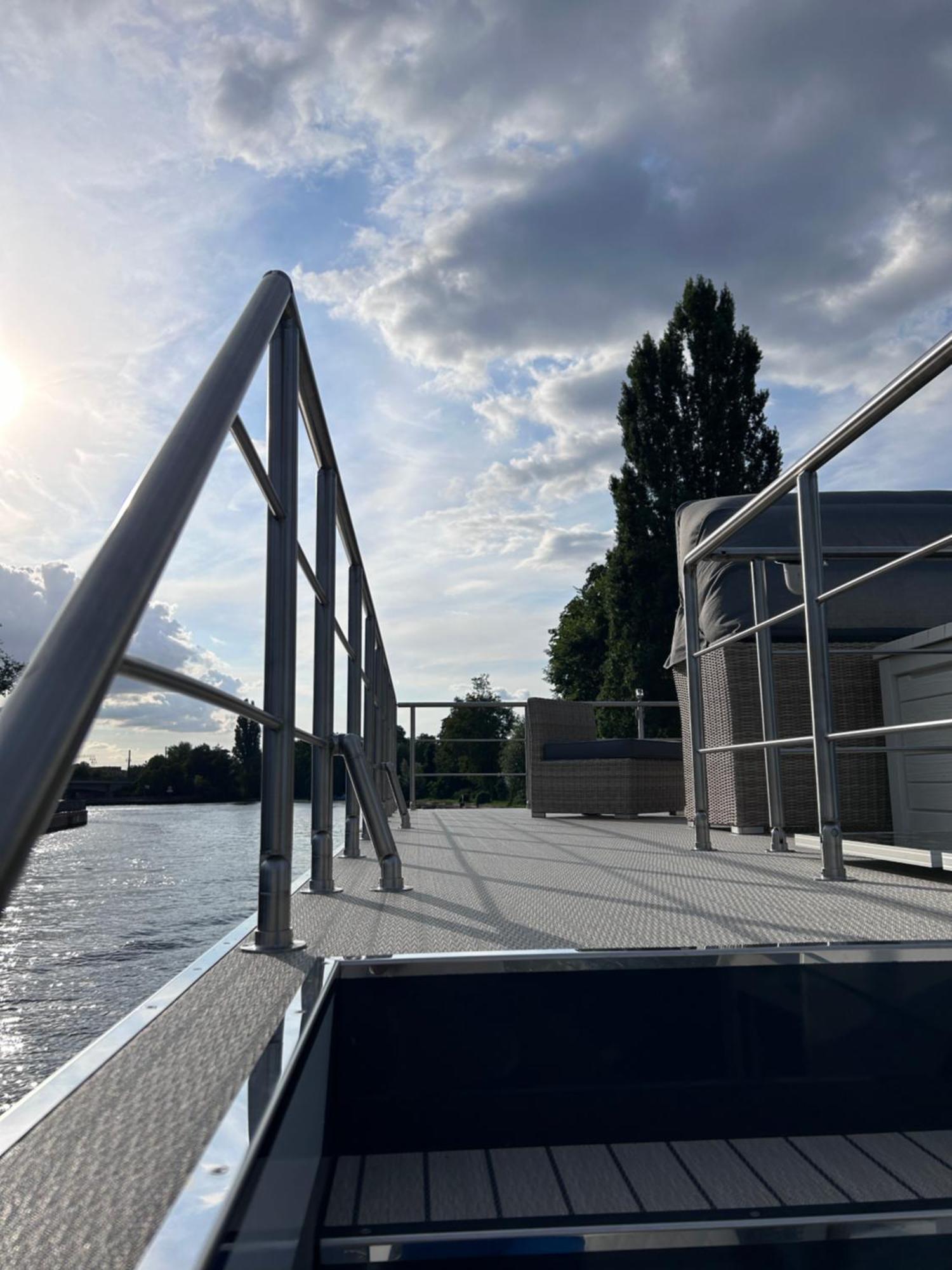 Hotel Nena Hausboot Berlin Exterior foto